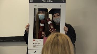 studentice na promociji